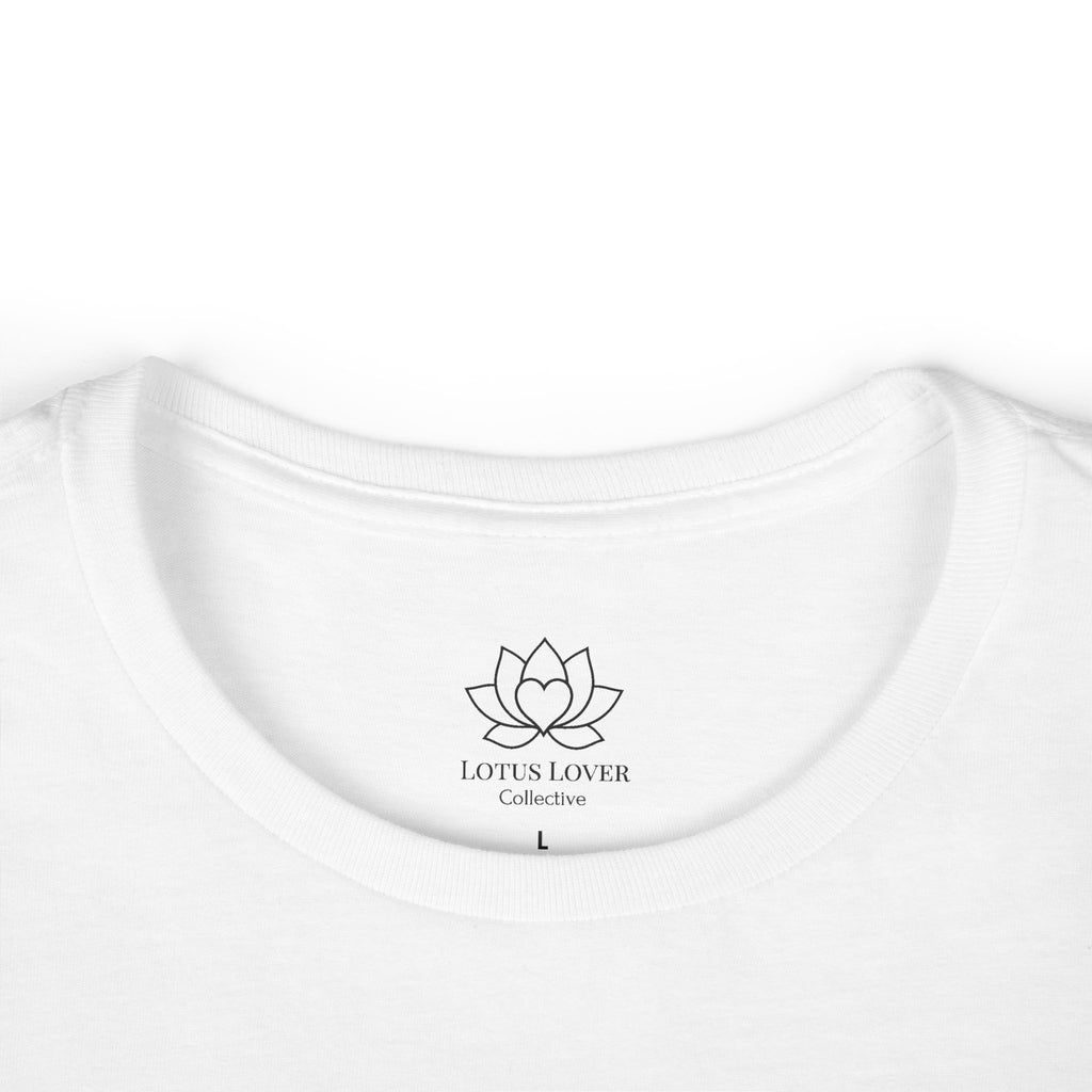 Red Lotus Lover Women's T-Shirt - Softstyle Crew Tee